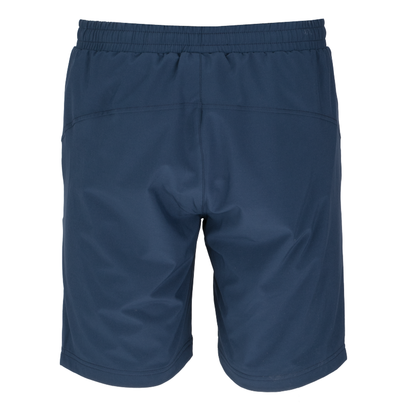 Moške kratke hlače FILA SANTANA so idealna izbira za vse vaše športne aktivnosti. Izdelane iz visokokakovostnega materiala, 100% poliestra, te hlače zagotavljajo udobje, zračnost in vzdržljivost med gibanjem.