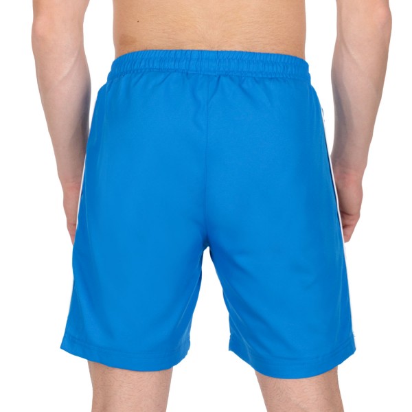 Moške kratke hlače FILA LEON SIMPLY BLUE so idealna izbira za vse vaše športne aktivnosti. Izdelane iz visokokakovostnega materiala, 100% poliestra, te hlače zagotavljajo udobje, zračnost in vzdržljivost med gibanjem. 